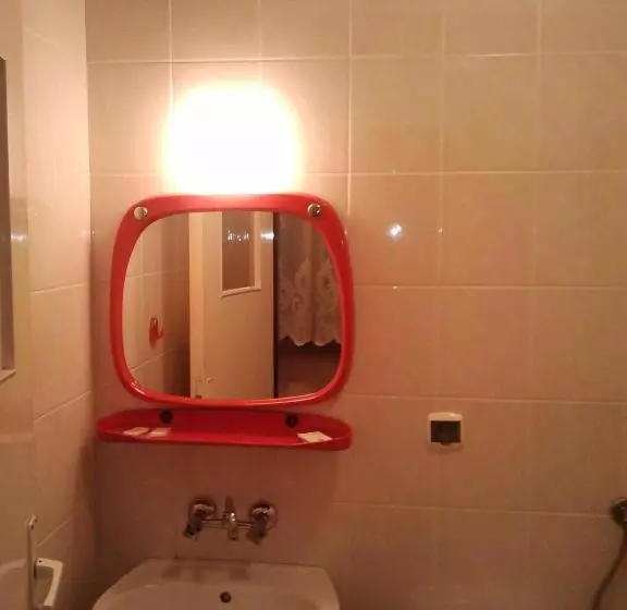 ペンション Karet Obiekt Hotelowy