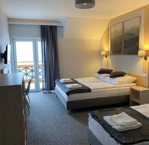 ペンション Karolowy Pokoje&apartamenty