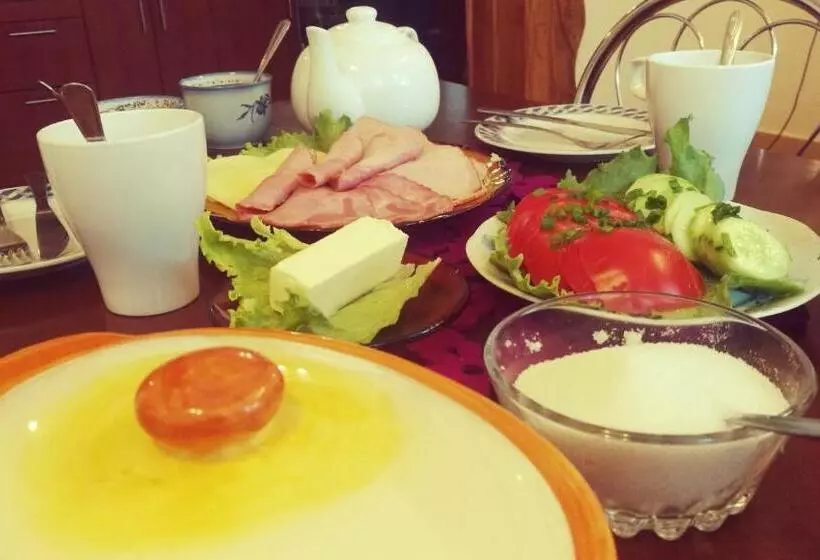 Majatalo Noclegi U Dyncyka