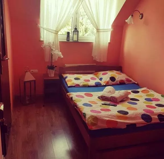 Majatalo Noclegi U Dyncyka