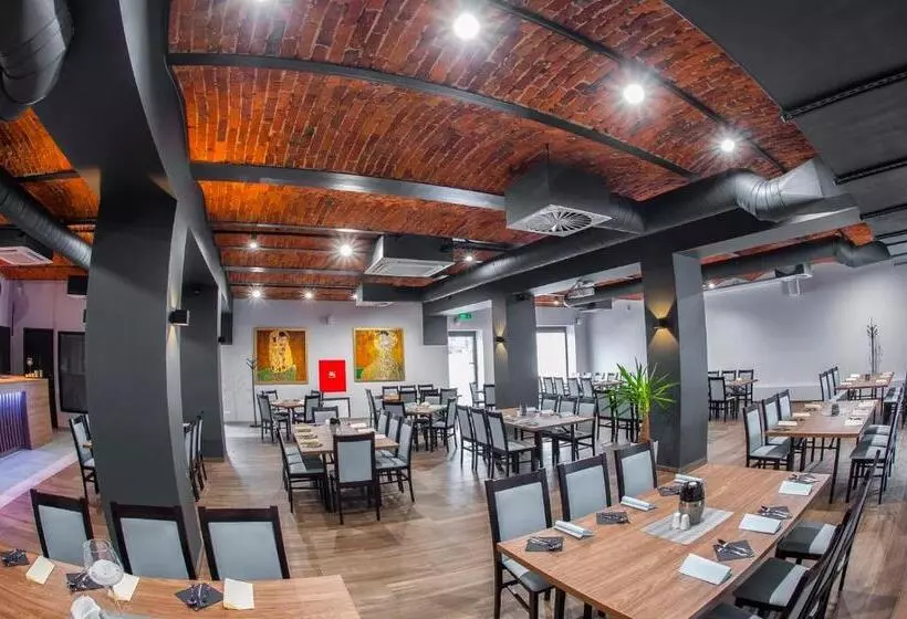 پانسیون Restauracja Park Szwajcaria