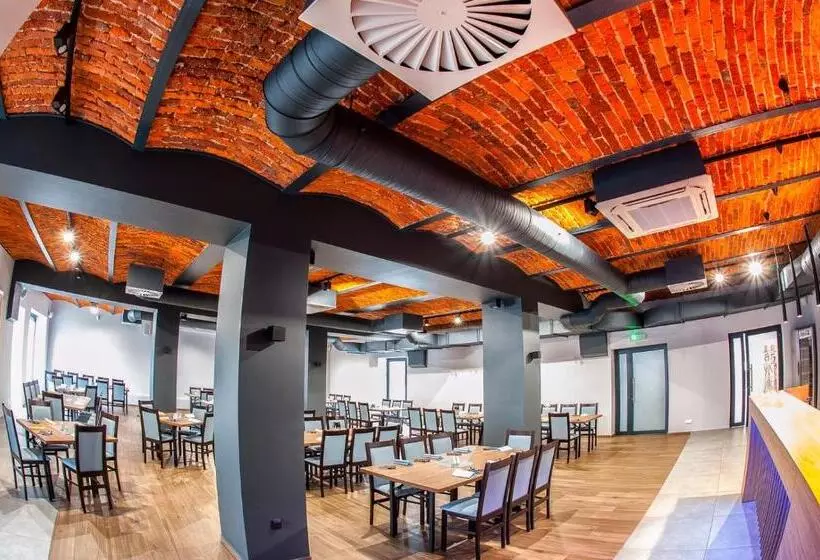 پانسیون Restauracja Park Szwajcaria