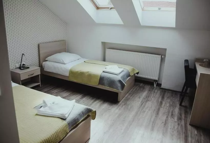 پانسیون Restauracja Park Szwajcaria