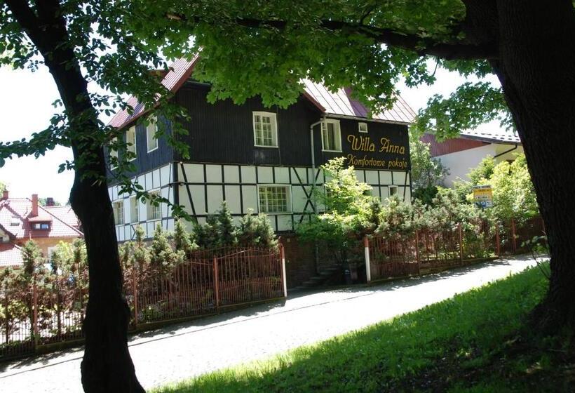 פנסיון Willa Anna