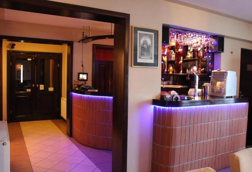 هاستل Domek Na Prowincji