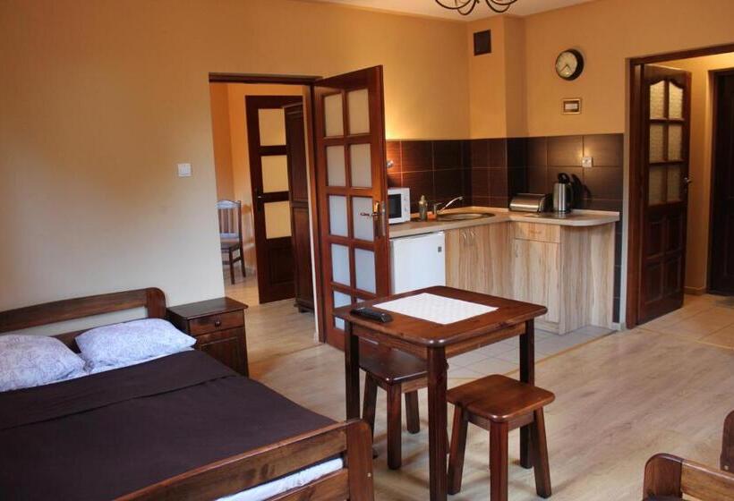 هاستل Domek Na Prowincji