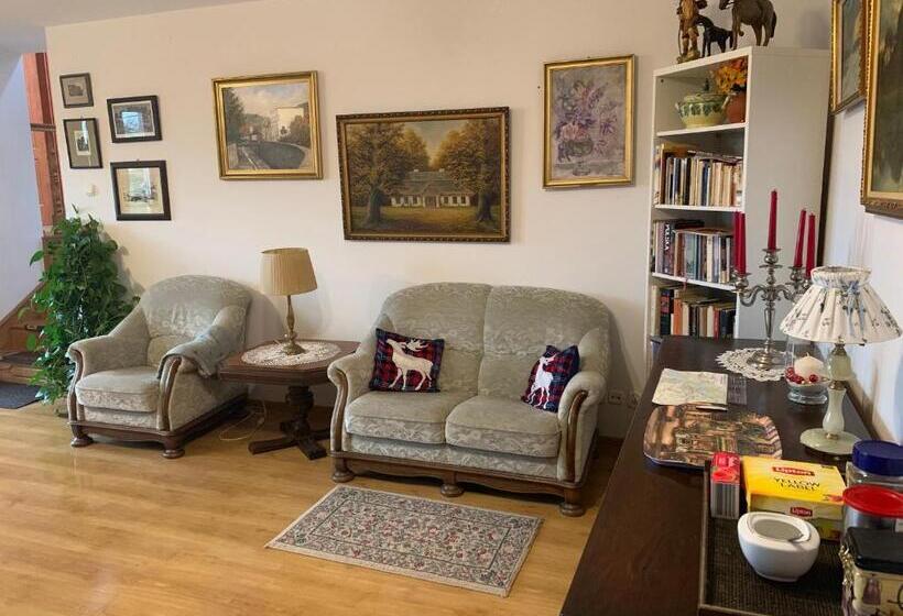 هاستل Kamienica Biała