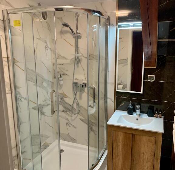 هاستل Kamienica Biała