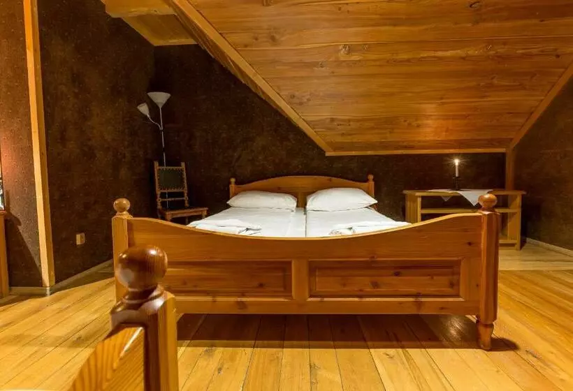 Retkeilymaja Krakowiacy I Górale