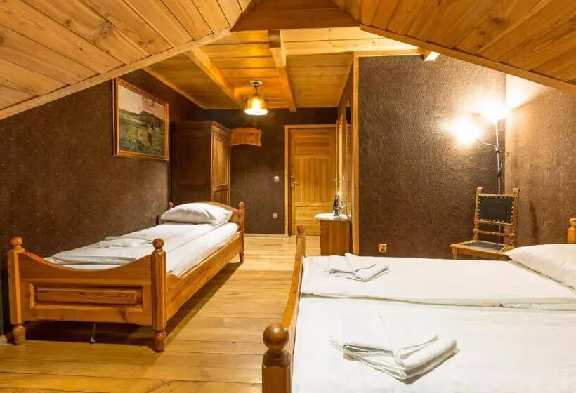 Retkeilymaja Krakowiacy I Górale