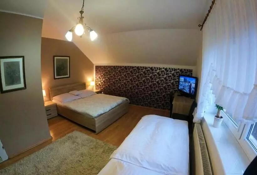 Retkeilymaja Noclegi U Maxa