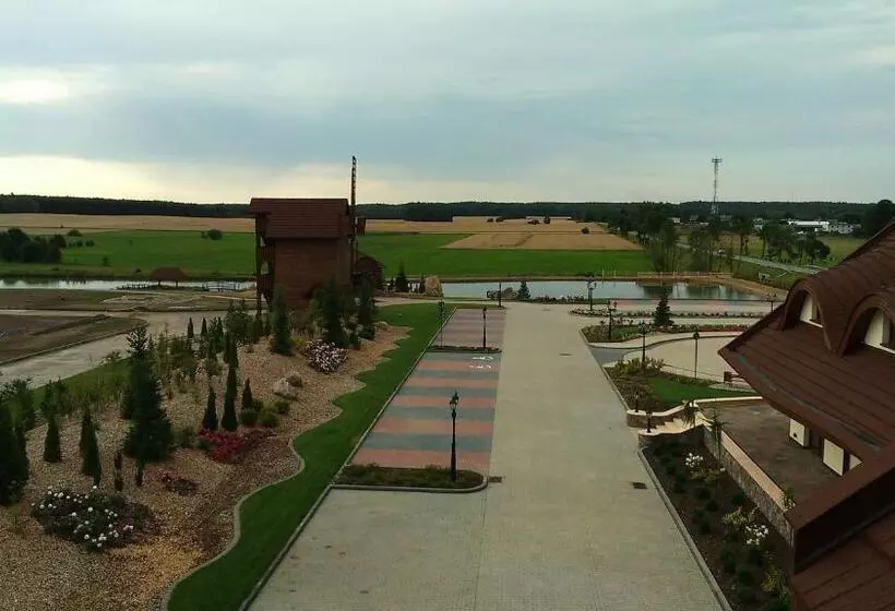 Retkeilymaja Zajazd Sebory