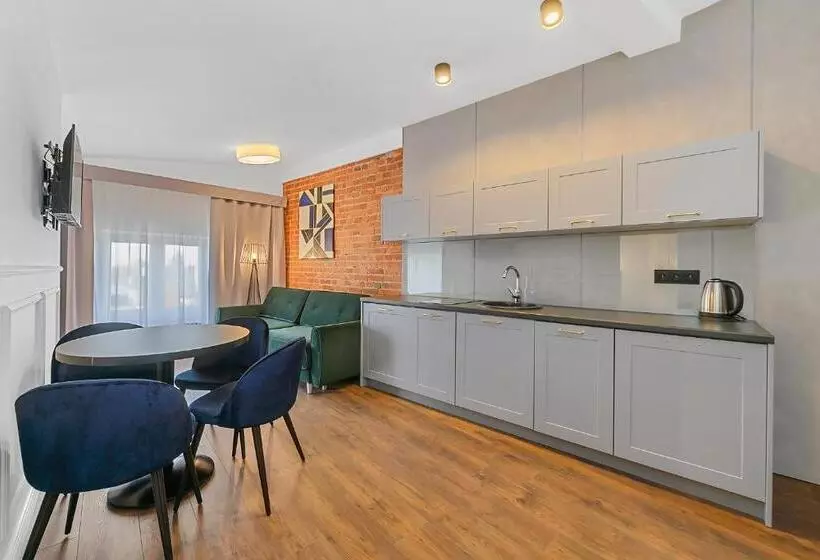 Aparthotel Krzywa Kamienica