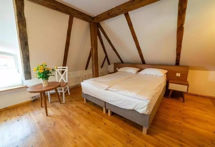 Aamiaismajoitus (B&B) Gościniec Król Sielaw