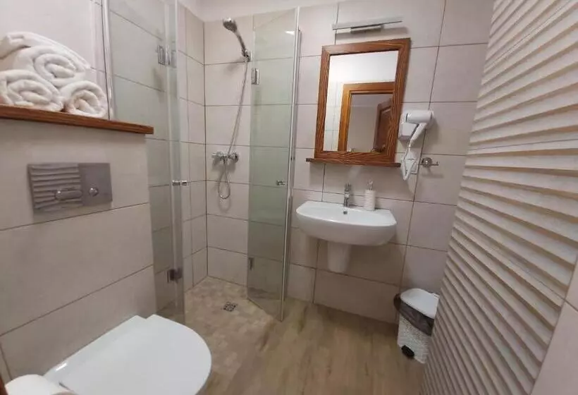 Aamiaismajoitus (B&B) Gościniec Król Sielaw