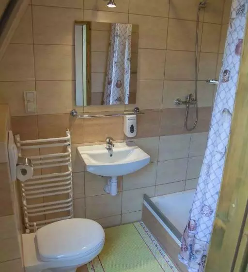 Aamiaismajoitus (B&B) Karczma Bełty