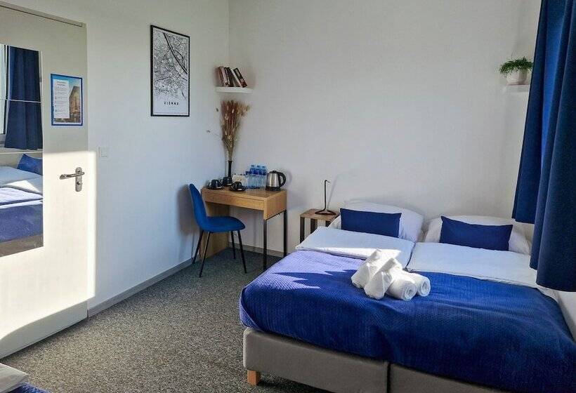 مبيت وإفطار Mile Gdansk Airport & Parking Długoterminowy