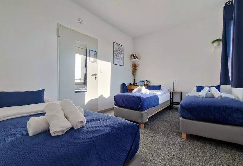 Aamiaismajoitus (B&B) Mile Gdansk Airport & Parking Długoterminowy