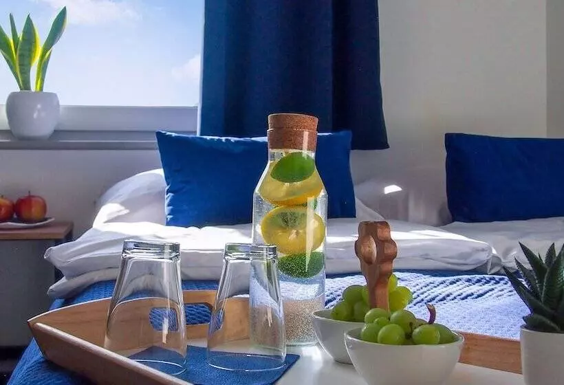 Aamiaismajoitus (B&B) Mile Gdansk Airport & Parking Długoterminowy