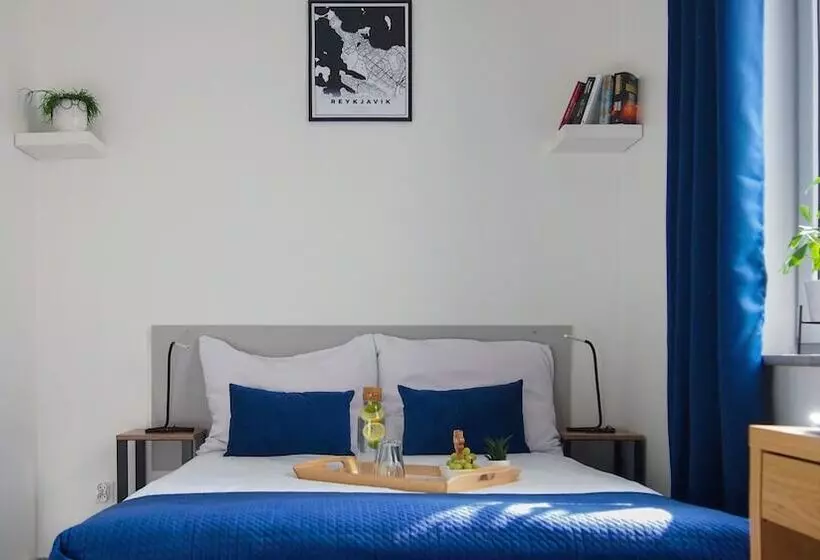 Aamiaismajoitus (B&B) Mile Gdansk Airport & Parking Długoterminowy