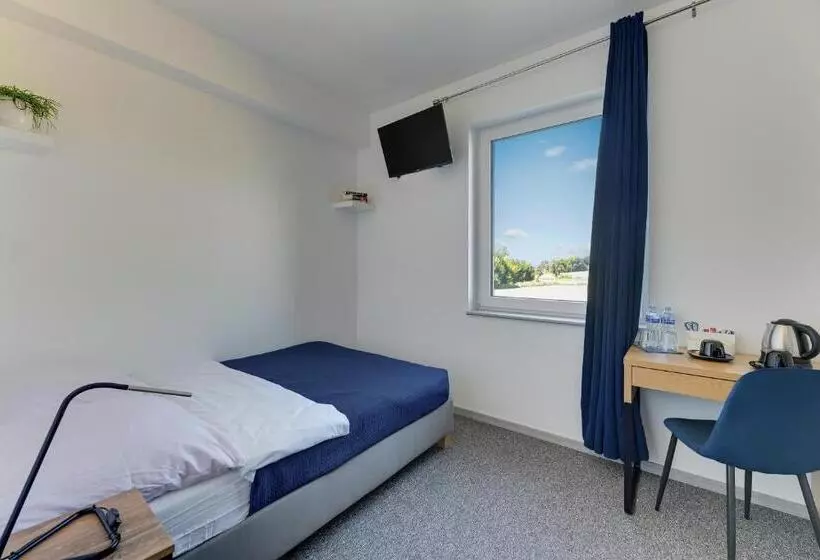 Aamiaismajoitus (B&B) Mile Gdansk Airport & Parking Długoterminowy