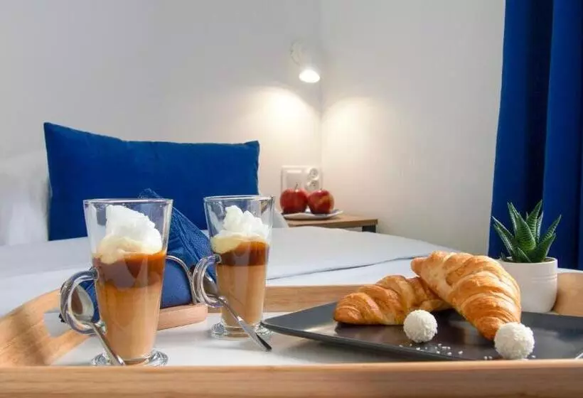 Aamiaismajoitus (B&B) Mile Gdansk Airport & Parking Długoterminowy