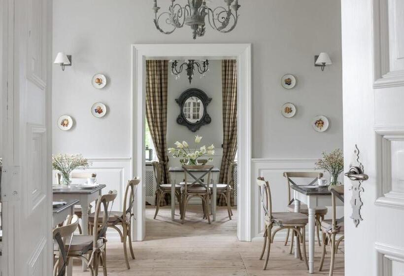 تختخواب و صبحانه Pałac Kamieniec