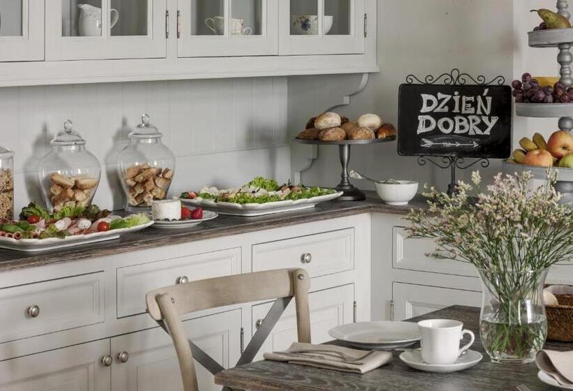 تختخواب و صبحانه Pałac Kamieniec