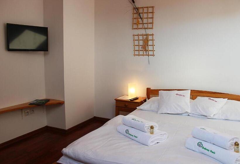 צימר Rezydencja Bukowy Dwór