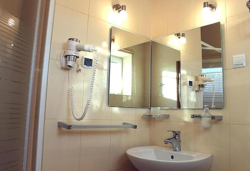 צימר Rezydencja Bukowy Dwór