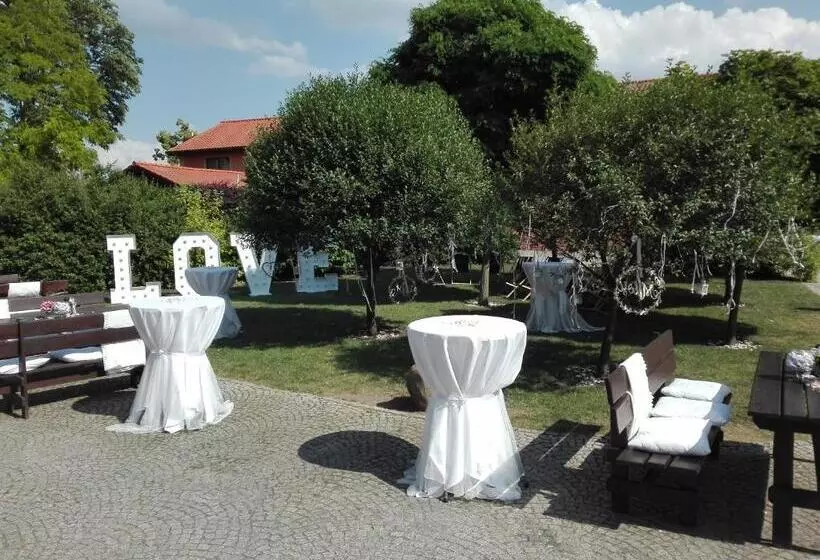 Aamiaismajoitus (B&B) Villa Natura