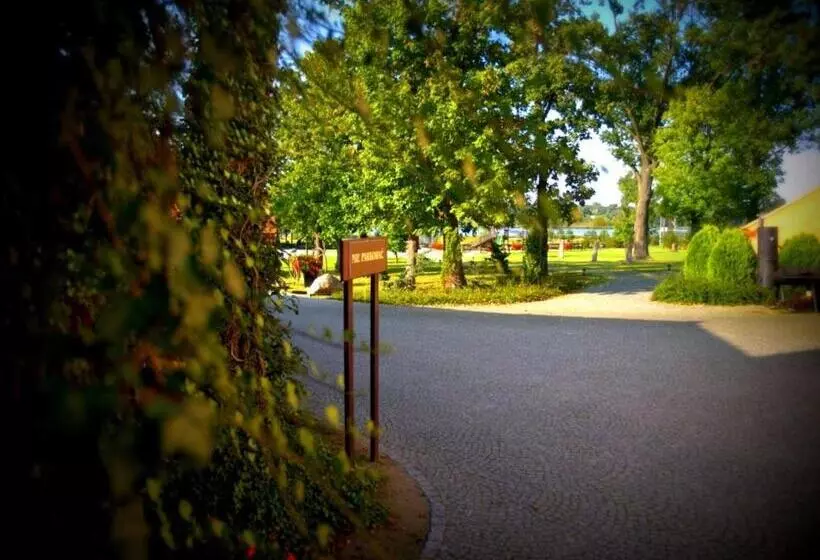 Aamiaismajoitus (B&B) Villa Natura