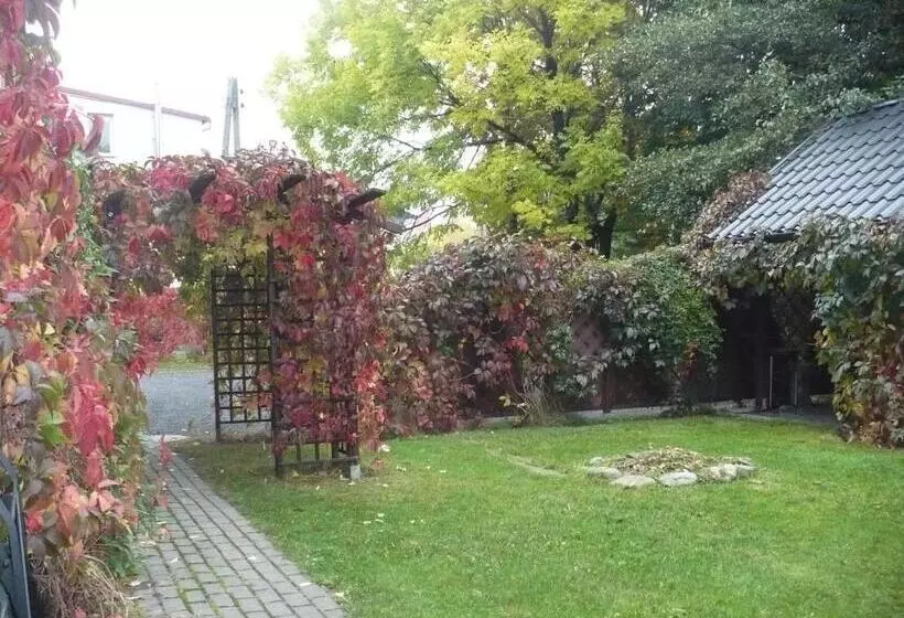 Aamiaismajoitus (B&B) Willa Akme