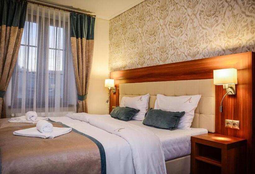 تختخواب و صبحانه Willa Anna