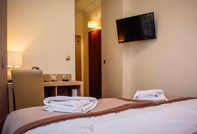 تختخواب و صبحانه Willa Anna