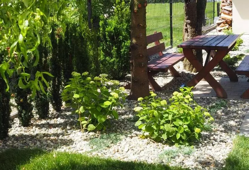 Aamiaismajoitus (B&B) Willa Anna