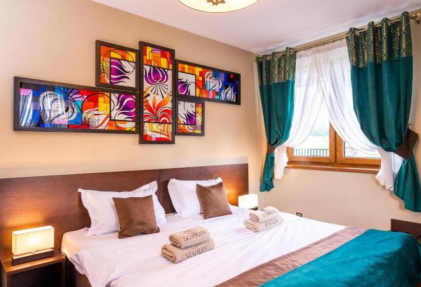 민박 Willa Szafran