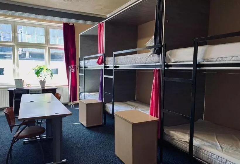 Chilli Hostel