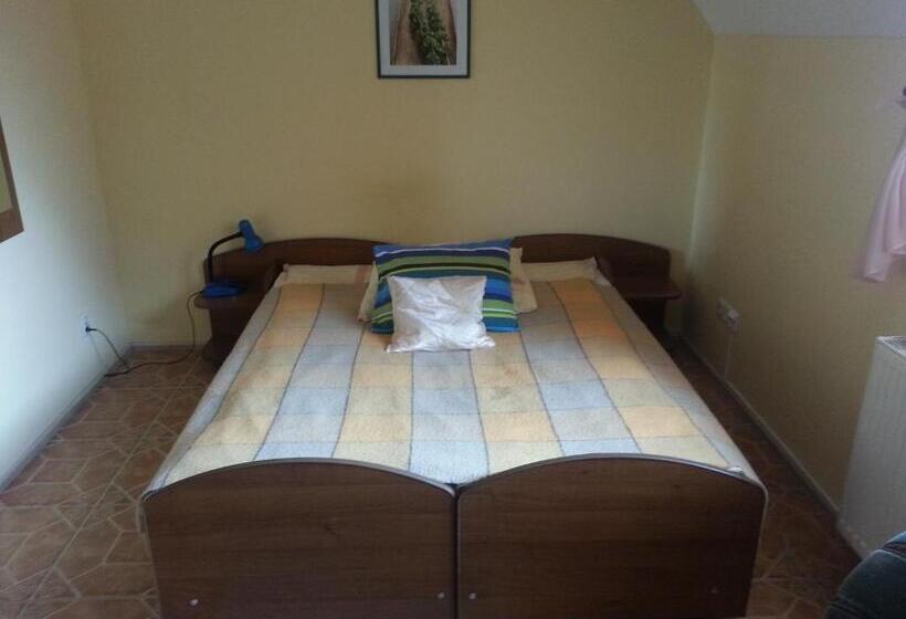 בית מלון כפרי Agro Gala