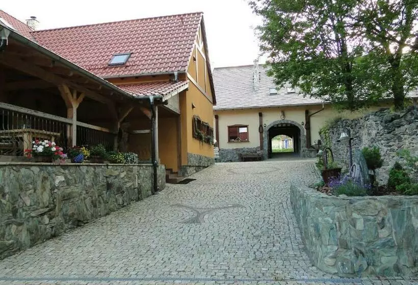 ホテル Agroturystyka Agro Podkówka