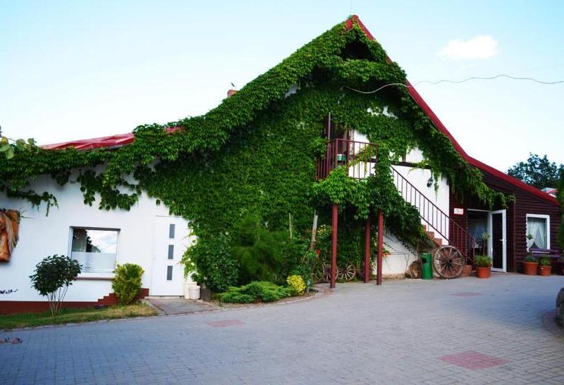 호텔 Folwark Leszczynówka