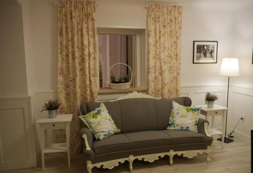 호텔 Folwark Leszczynówka