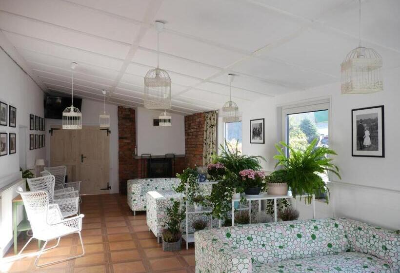 호텔 Folwark Leszczynówka