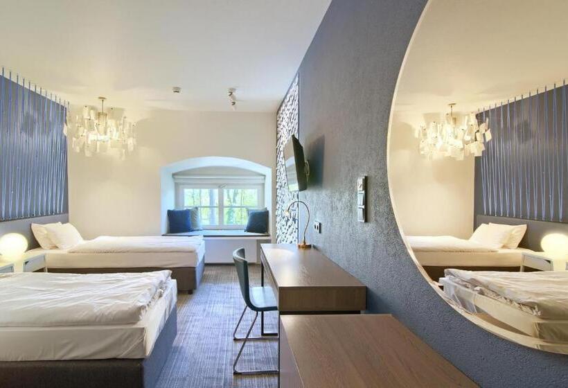 ホテル Pałac Pakosław