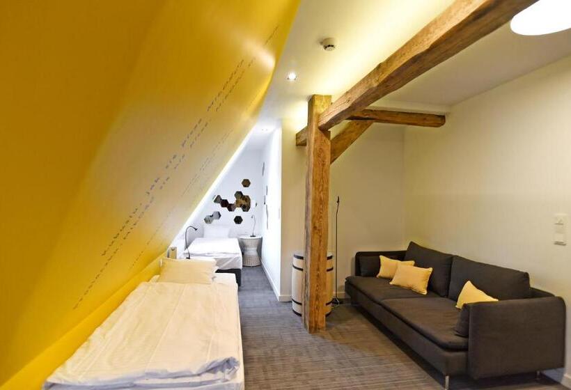 ホテル Pałac Pakosław