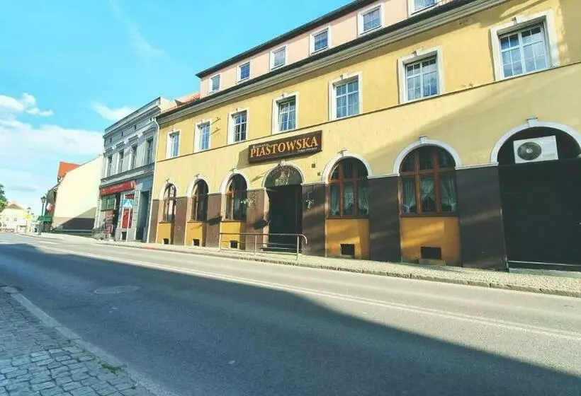 ホテル Pokoje Do Wynajęcia Piastowska