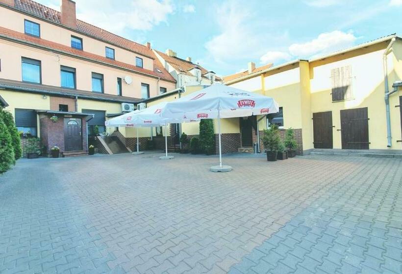 Отель Pokoje Do Wynajęcia Piastowska