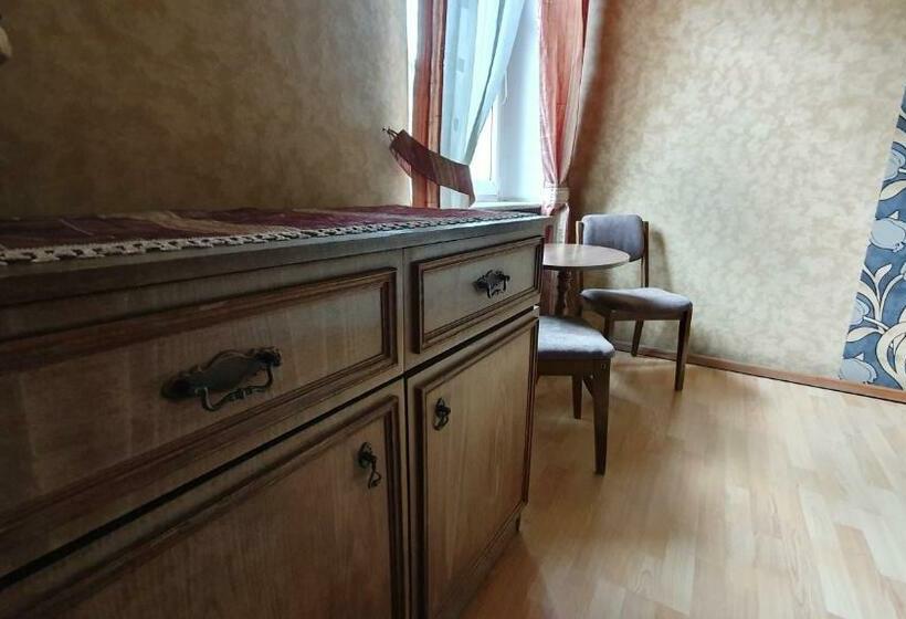 Отель Pokoje Do Wynajęcia Piastowska