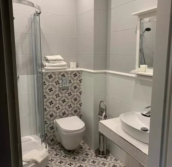 Szafirowy Dwór Hotel & Restauracja