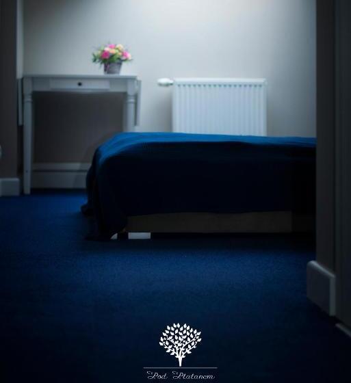 Szafirowy Dwór Hotel & Restauracja